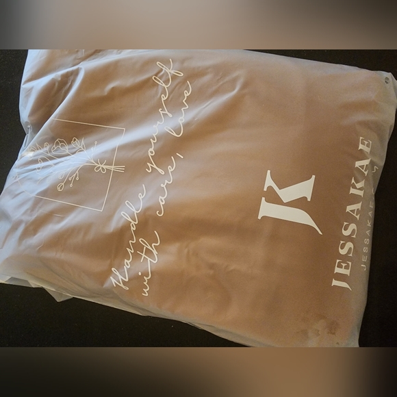 Jessakae Britney Dress - Picture 2 of 3